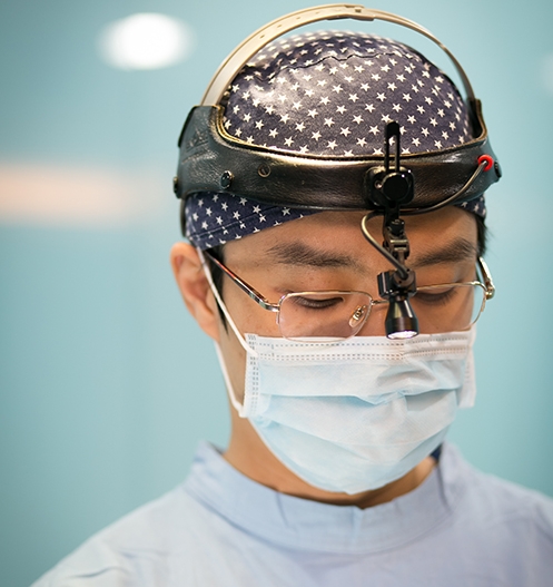 눈재수술 병원 선택, 임상경험부터 수술량까지 꼼꼼하게 따질 것
