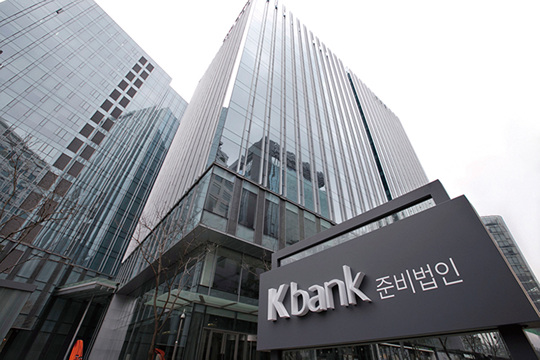 한국은행 ‘금리 동결’, 가계 부채 폭탄 터지나