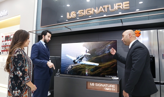LG전자, 카타르 최대 쇼핑몰에 ‘원스톱 명품관’ 열어… 중동 시장 공략