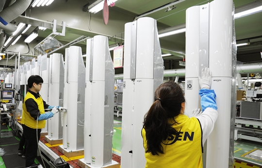 LG, 3월부터 ‘에어컨 공장’ 풀가동…생산량 40% 증가