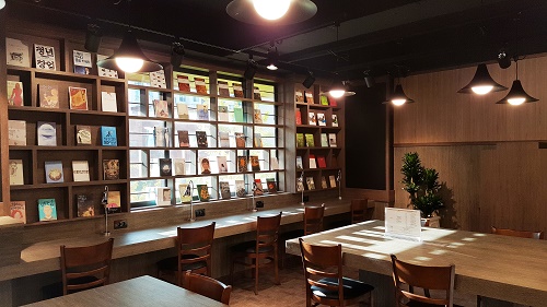 [2018 대한민국 우수브랜드대상] 도서관형 카페 프랜차이즈, 커피랑도서관