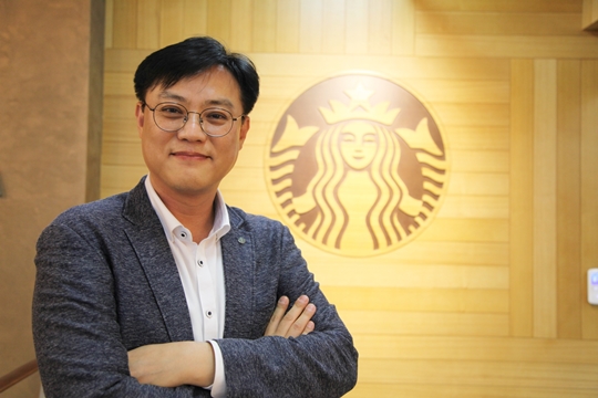‘사이렌오더’로 대박 친 한국스타벅스…‘디지털 혁신’ 속도 더 낸다